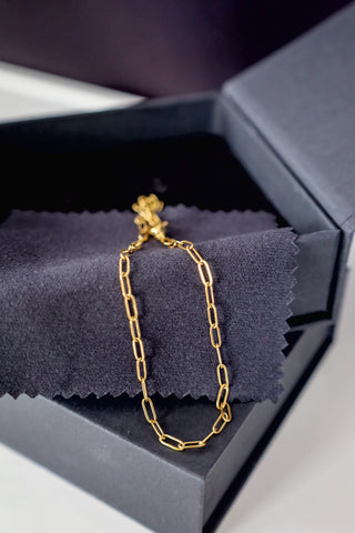 Truly Simple's Everyday Paperclip Bracelet - Water Resistant - Gold or Silver