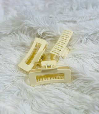 Vintage White Claw Clip