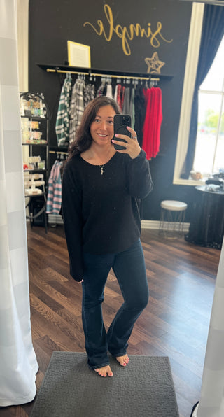 *Last One* The Corinne Seed Stitch Sweater - Black