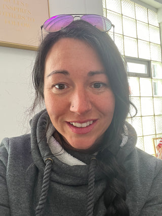 Shade Shift Lip Oil - A Mood Ring for Your Lips!