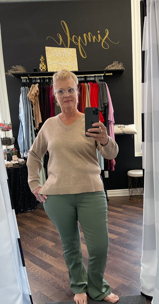 The Eloise V-Neck Sweater - Oatmeal