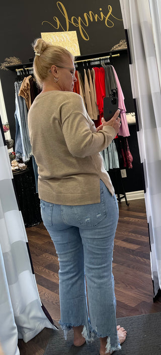 The Eloise V-Neck Sweater - Oatmeal