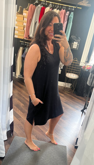 The Veronica Dress - Black