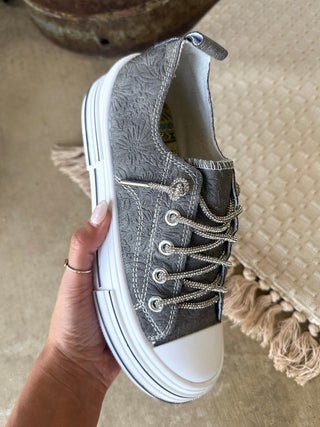 Grey Tooled Sparkle Lace Tennies