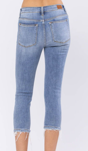 Judy Blue Light Wash Destroyed Jean Capris - Style 82272